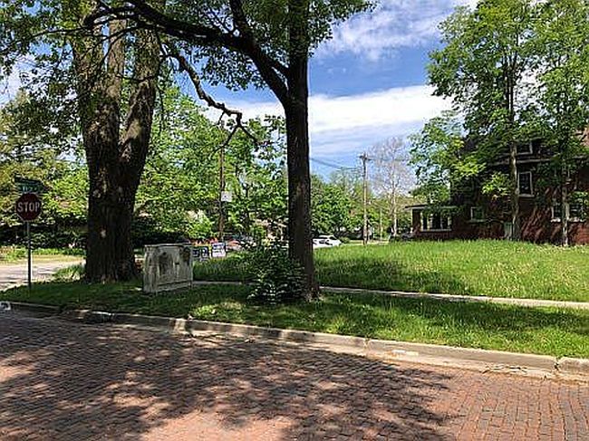 Additional photo 2 of property located at 814 W White St