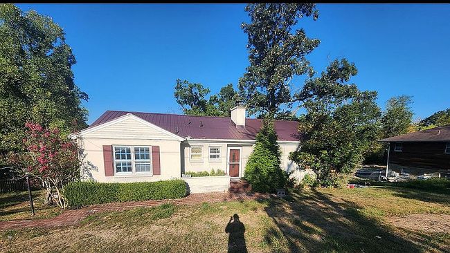 Photo of 2209 S Inwood Dr, Huntington, WV