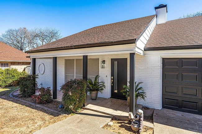 5507 Cactus Ct, Arlington, TX