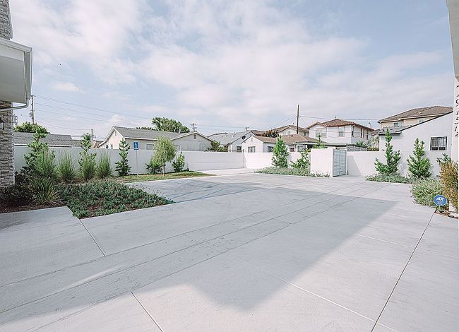 Additional photo 2 of property located at 21915 Dolores St #14