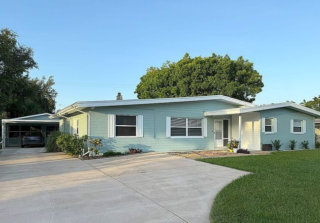 Photo of 1410 Santa Barbara Ave, Fort Myers, FL