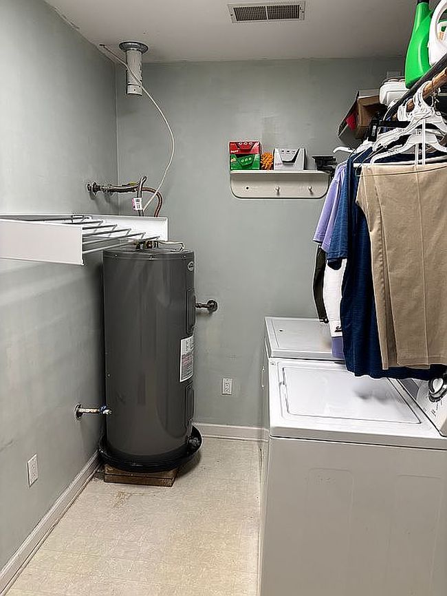 Additional photo 3 of property located at 103 Osage Dr