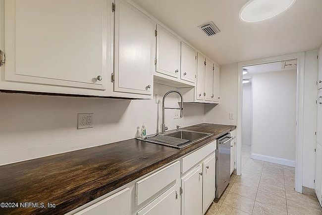 Photo of 4305 Plaza Gate Ln S Apt 202, Jacksonville, FL