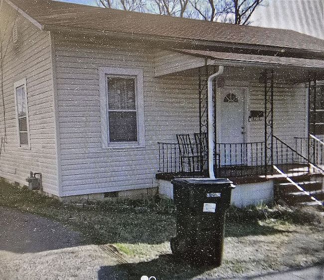 Photo of 33 Laurel Ave