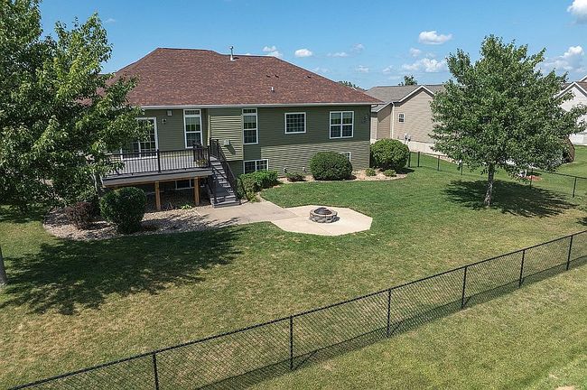 Photo of 1537 Hunters Field Ln, Marion, IA