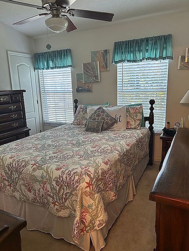 Image of 1347 Hampton Park Ln