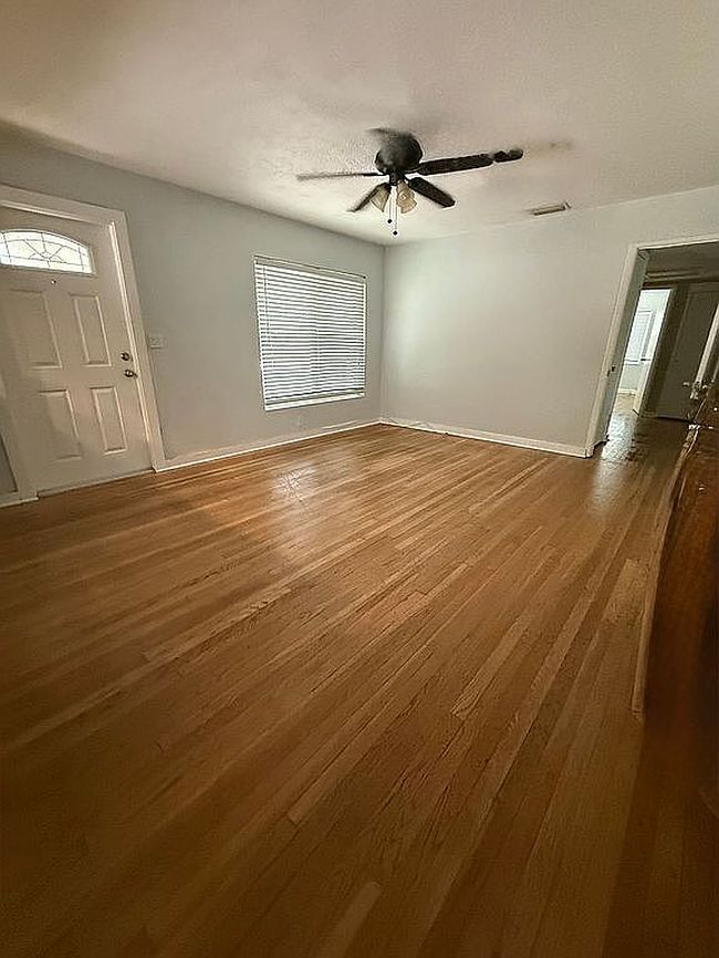 Additional photo 1 of property located at 4507 S Lois Ave