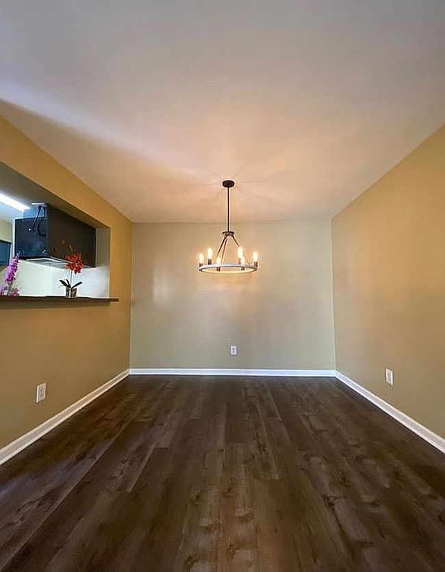 Image of 8110 Skillman St