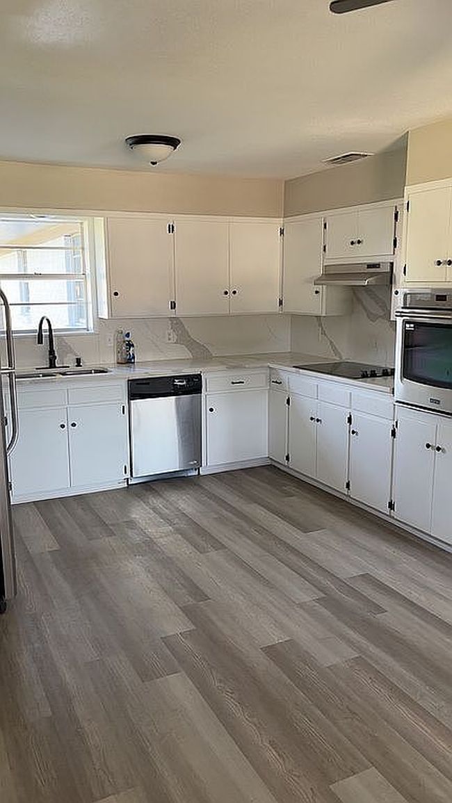 Photo of 1206 W Elliott St, Breckenridge, TX