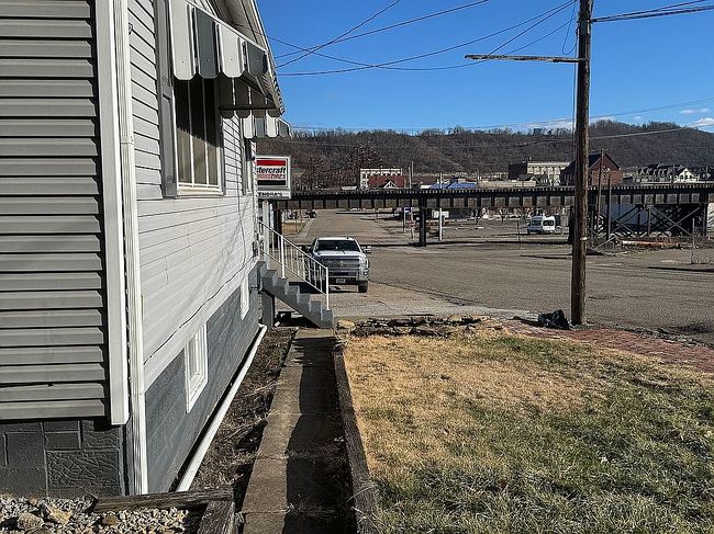 Additional photo 2 of property located at 3407 Monroe St