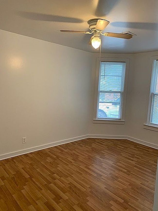 Photo of 116 E Mckinley Ave, Sapulpa, OK