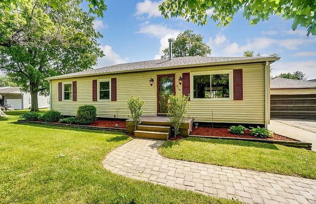 Image of 210 Ravenwood Dr