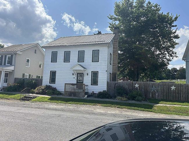 Photo of 408 Market St, Newport, PA