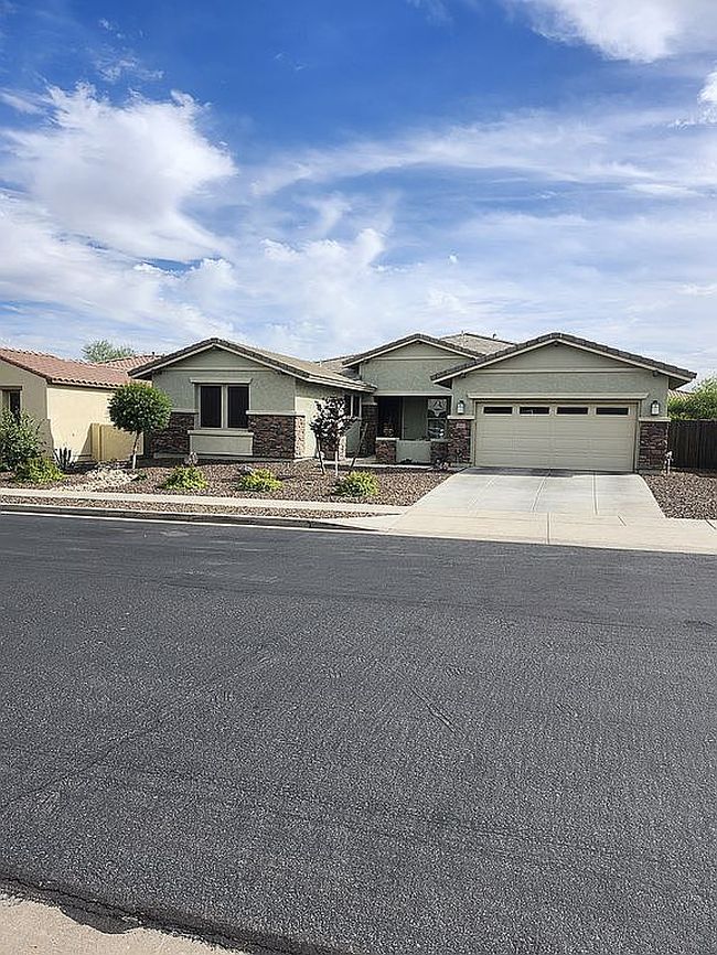 Photo of 19257 W Oregon Ave, Litchfield Park, AZ