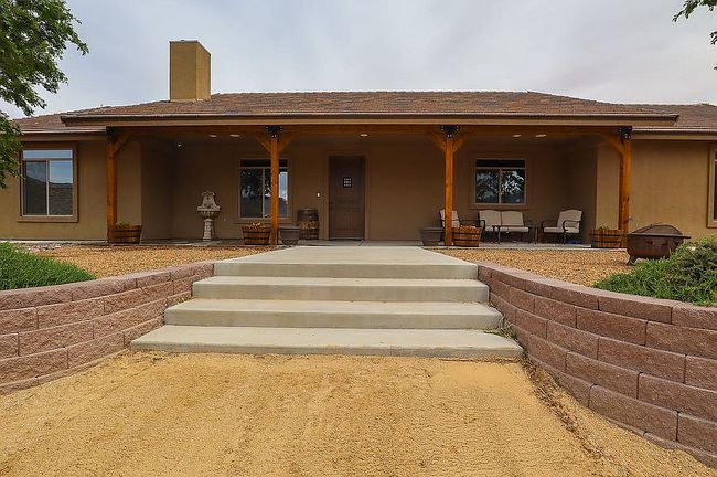 Additional photo 2 of property located at 6488 N Cottontail Trl