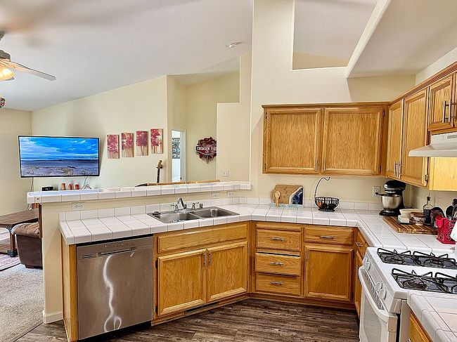 Photo of 974 Short Cut Ln, Fernley, NV