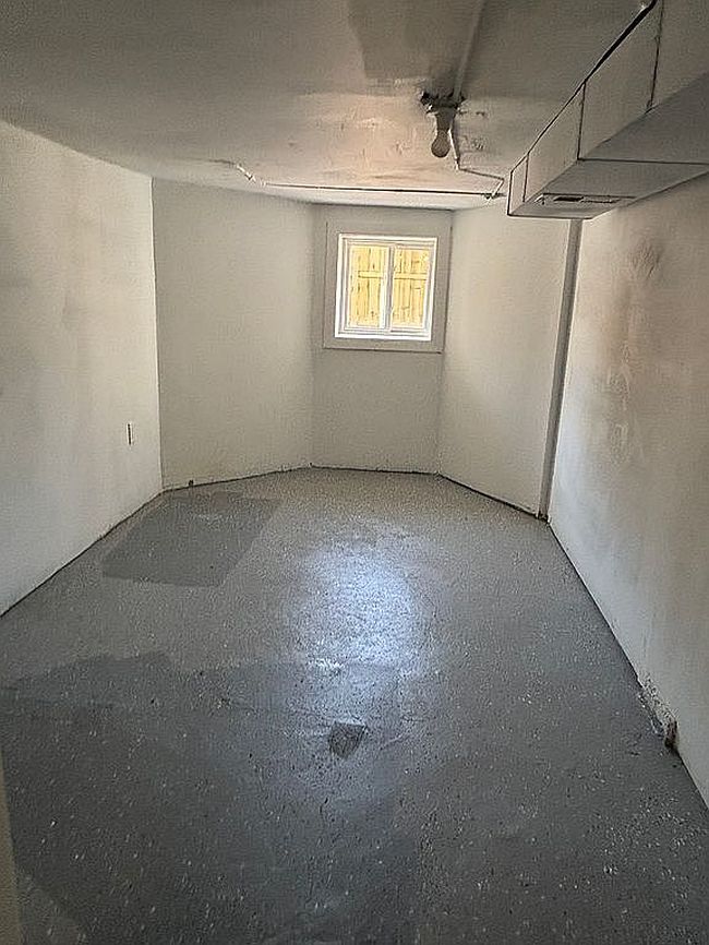 Image of 6039 S Carpenter St