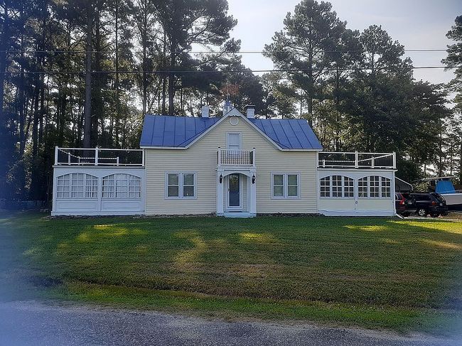 Image of 2744 Harryhogan Rd