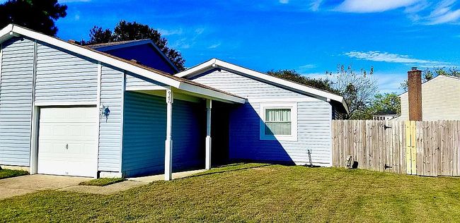 Additional photo 1 of property located at 947 Fern Ridge Rd