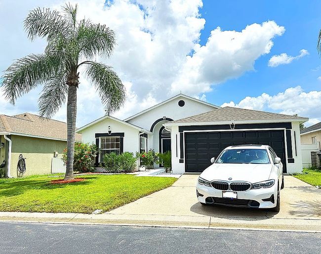 Image of 132 Canary Island Cir