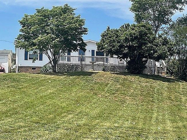 Photo of 139 Gina Ln, Taylorsville, NC