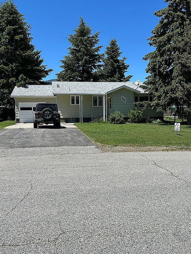 Photo of 715 Word Ave S, Red Lodge, MT