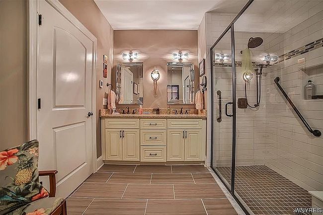 Photo of 743 Legacy Dr #209, Lewiston, NY