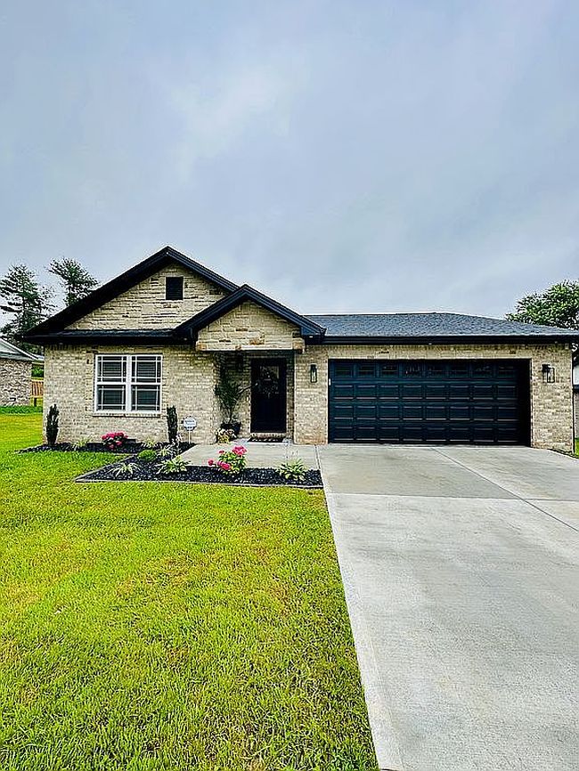 1707 Sherri Dr, Somerset, KY