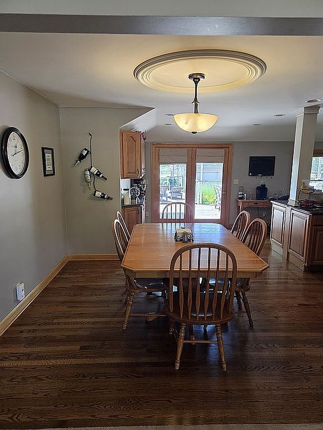 Photo of 988 Beechwood Dr, Tallmadge, OH
