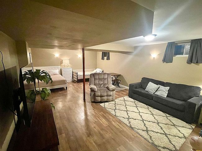 Image of 3031 W Washington St