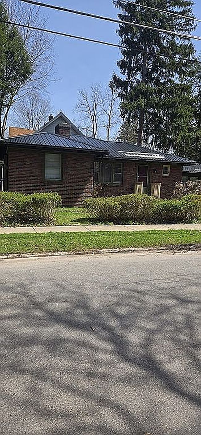 Image of 459 Linden Ave