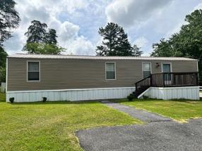 Preview of property located at 2 E Meadow Ln Sw