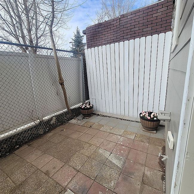 Image of 819 E Z St #C