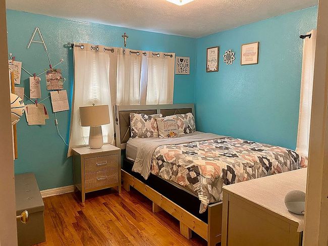 Image of 906 Haney St