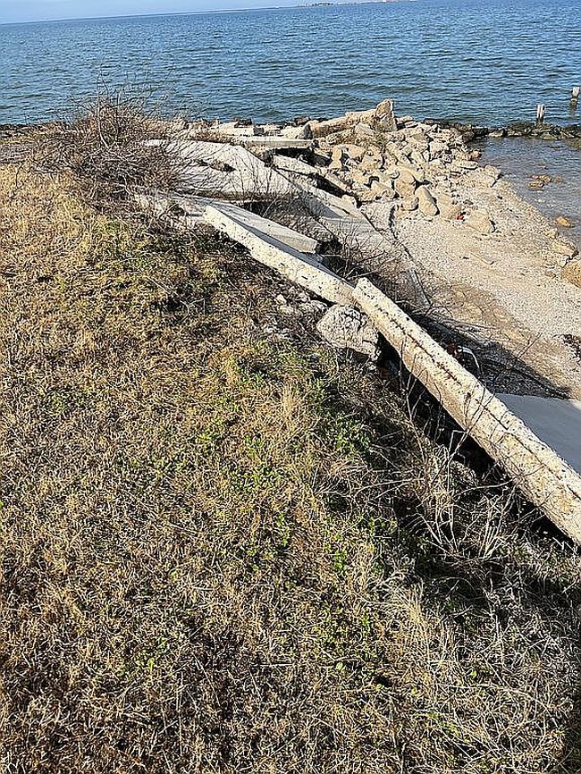 Image of 365 Edgewater Ave