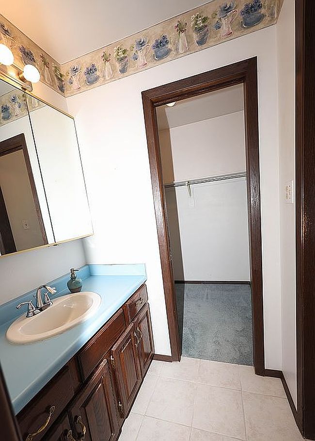 Image of 915 Park St
