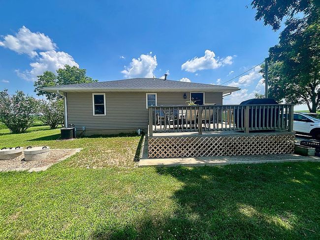Photo of 1471 N 425th St, Vandalia, IL