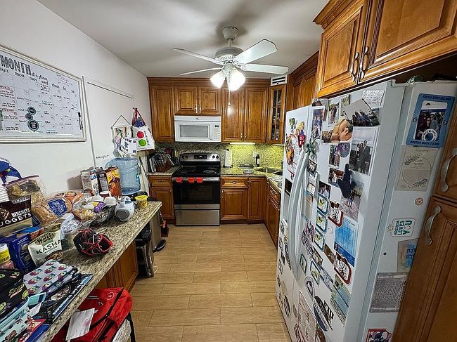 Image of 4101 Pine Tree Dr Apt 1512