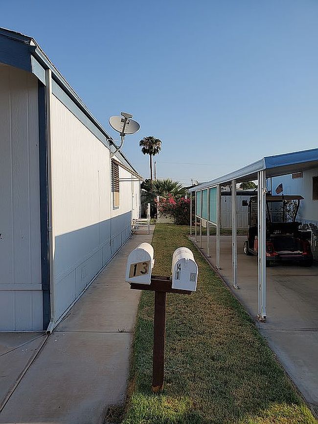 Photo of 1079 S Avenue B Lot 13, Yuma, AZ