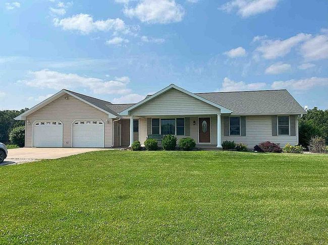 Photo of 2257 Burt Rd, West Point, IA