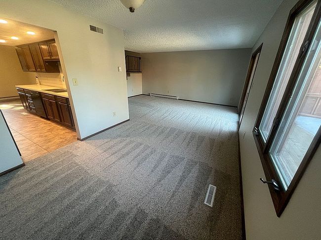 Additional photo 3 of property located at 3020 Manitoba Ln