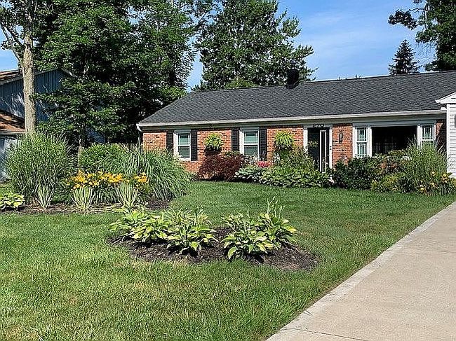 Photo of 270 Parkview Dr