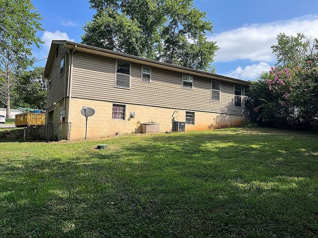 Photo of 2006 Skyline Dr, Maryville, TN