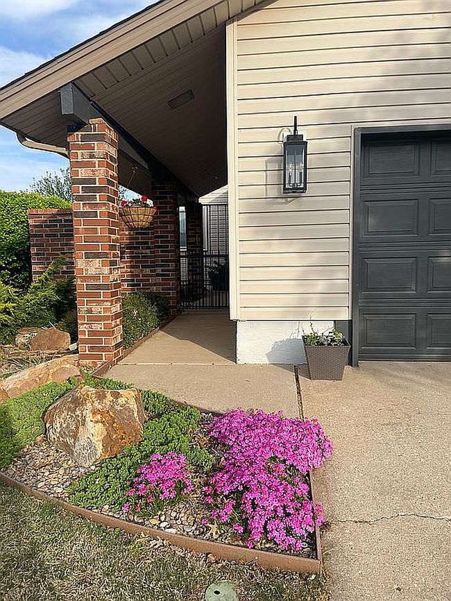 Image of 12124 Cliff Rose Dr