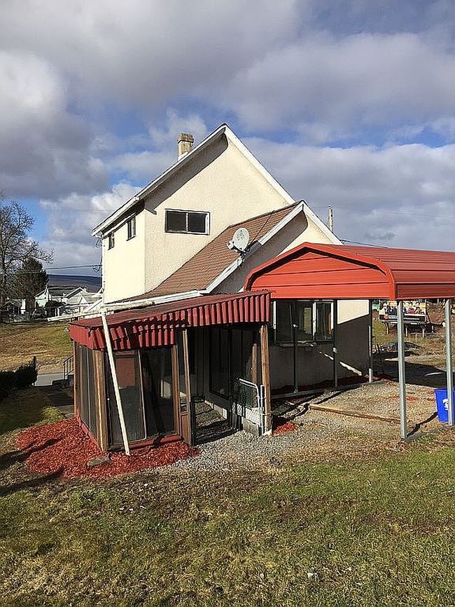 Photo of 3341 Pittston Ave, Moosic, PA