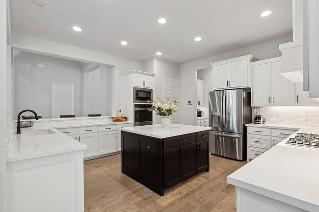 Photo of 2826 Shane Dr, Midlothian, TX