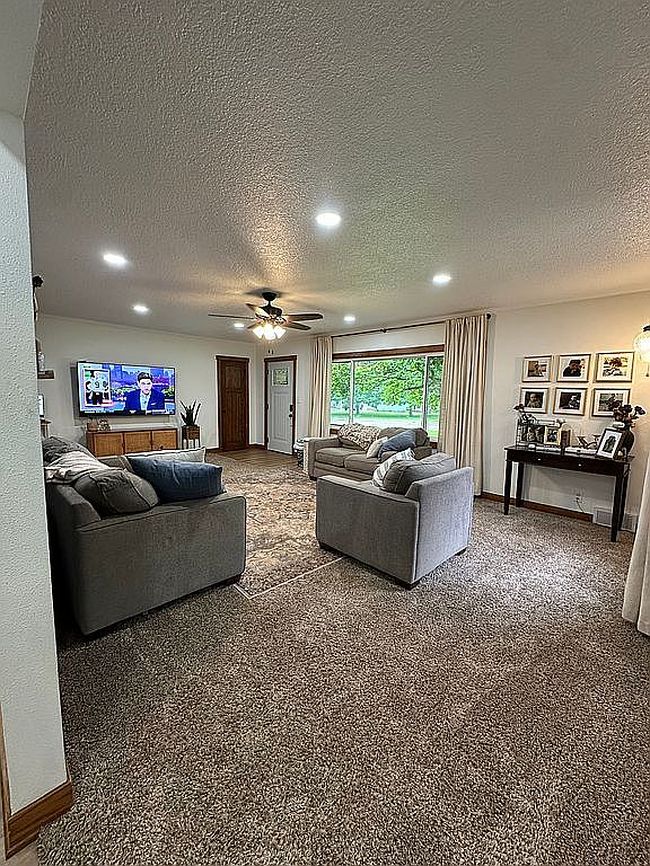Photo of 339 Loomis Ave, Fort Dodge, IA