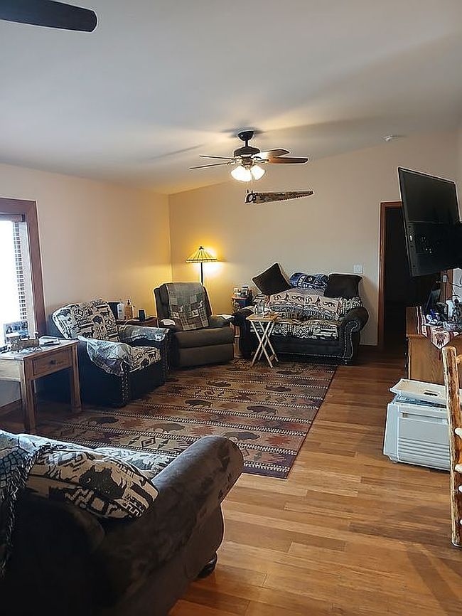 Photo of 2 Quail Dr, Riverton, WY