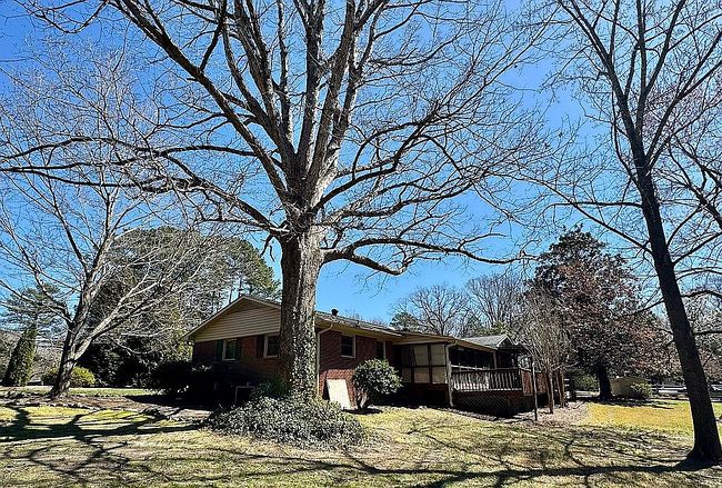 Image of 2365 Holbrook Rd