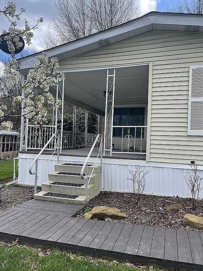 Image of 150 Sheffield Dr